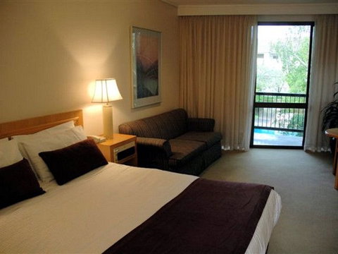 Sandown Regency & Serviced Apartments - Tourism Caloundra 2