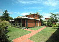 Shelly Beach Cabins - Tourism Caloundra 8