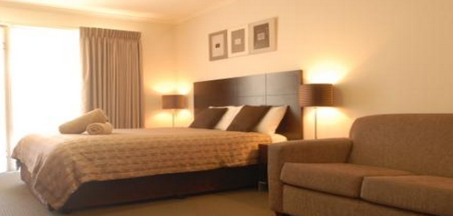 Tea House Motor Inn and Apartments - Tourism Caloundra