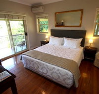 The Acreage B  B - Tourism Caloundra