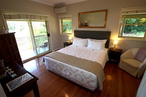 The Acreage B & B - Tourism Caloundra 0