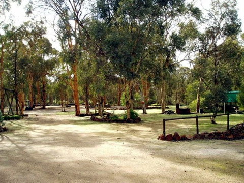 Toodyay Holiday Park & Chalets - Tourism Caloundra 0