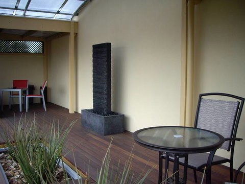 Tower Motor Inn - Tourism Caloundra 2