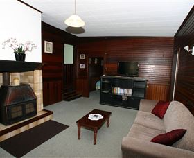 Morrison Cottage - Tourism Caloundra 1