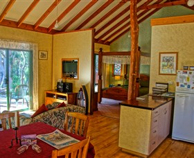 Yelverton Brook Eco Spa Retreat And Conservation Sanctuary - Tourism Caloundra 2