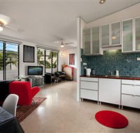 Beachside Tropical Retreat - Tourism Caloundra
