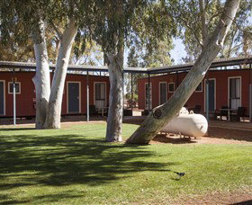 Curtin Springs Wayside Inn - Tourism Caloundra 6