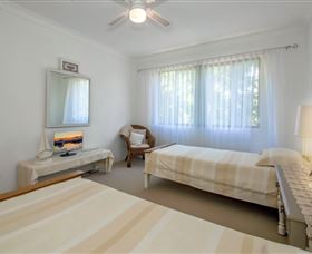 Victory Court - Tourism Caloundra 0