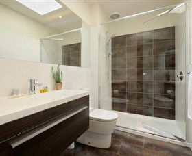 Apartments @ Kew Q105 - Park Avenue Accommodation Group - Tourism Caloundra 1