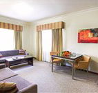 Governor Macquarie Motor Inn - Bathurst - Tourism Caloundra
