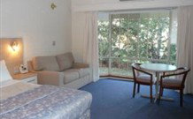 Hamilton's Townhouse Motel - Queanbeyan - Tourism Caloundra 3