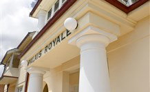 Palais Royale - Katoomba - Tourism Caloundra 5