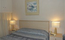 Pine Lodge Motel - Woolgoolga - Tourism Caloundra 1