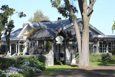Holmwood Guest House - Tourism Caloundra 0