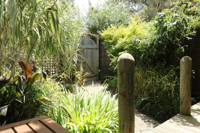 Holmwood Guest House - Tourism Caloundra 6