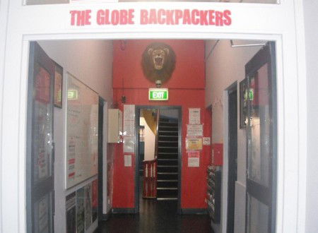 The Globe Backpackers - Tourism Caloundra 0