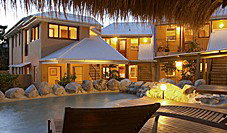 L Auberge Apartments Noosa - Tourism Caloundra 1