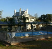 Airlie House Motor Inn - Tourism Caloundra