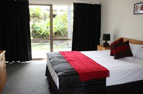 Kondari Resort Hotel - Tourism Caloundra 0