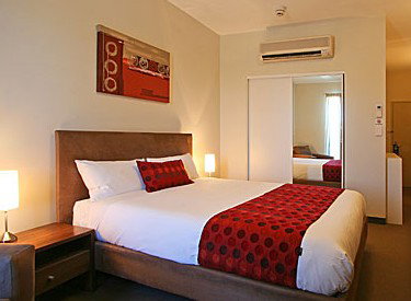 Mawson Lakes Hotel - Tourism Caloundra 2