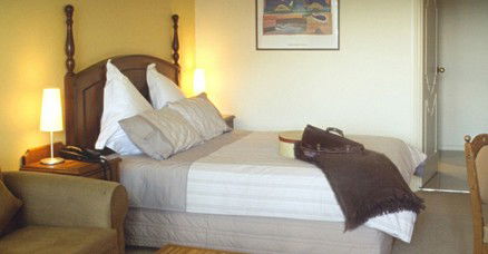 Best Western The Tudor Box Hill - Tourism Caloundra 3
