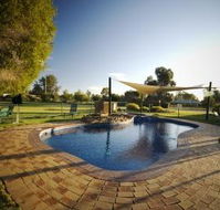 Howlong Country Golf Club Motel - Tourism Caloundra