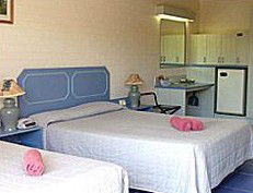 Harbour Royal Motel - Tourism Caloundra 1