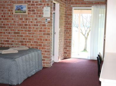 Gloucester Country Lodge - Tourism Caloundra 2