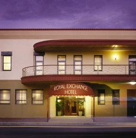 Royal Exchange Hotel - Tourism Caloundra 3