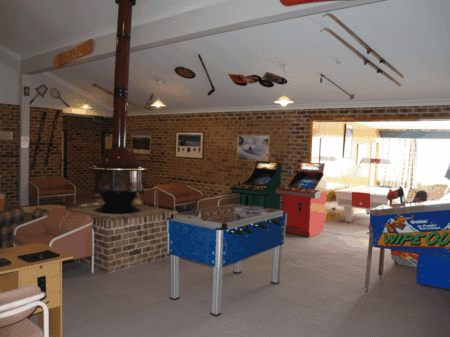 Acacia Snowy Motel - Tourism Caloundra 2