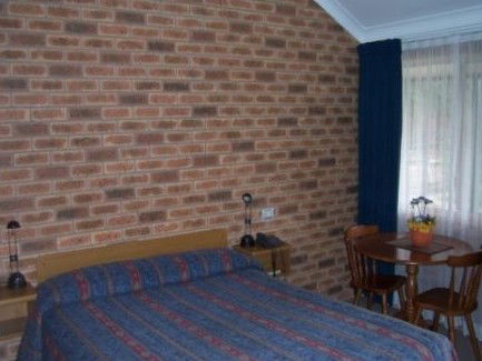 Condobolin Motor Inn - Tourism Caloundra 5