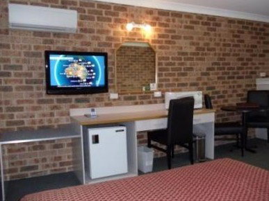 Town And Country Motor Inn Tamworth - Tourism Caloundra 1
