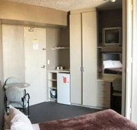 Hotel Saville - Tourism Caloundra