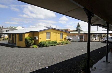 Amber Motel - Tourism Caloundra 1