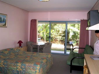 Diggers Rest Motel - Tourism Caloundra 2