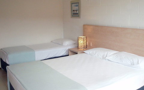 Moffat Beach Motel Caloundra - Tourism Caloundra 0