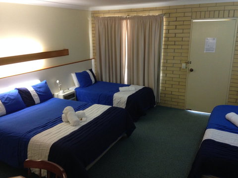 Country Rose Motel - Tourism Caloundra 2