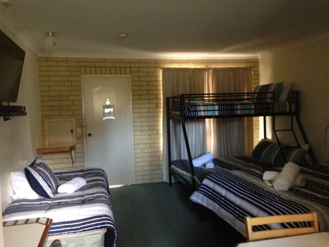 Country Rose Motel - Tourism Caloundra 4