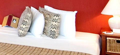 Chimes Spa Retreat - Tourism Caloundra 2