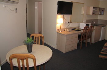 Golf Links Motel - Tourism Caloundra 3