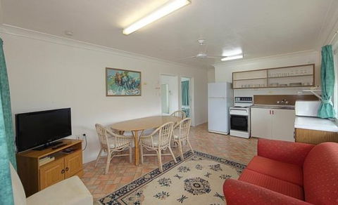 Pacific Sun Motor Inn - Tourism Caloundra 3