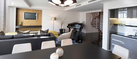 The Como Melbourne - Tourism Caloundra 3