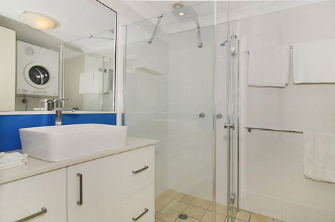 Byron Quarter - Tourism Caloundra 3