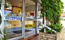 Countryman Motor Inn - Tourism Caloundra 1