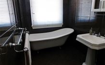 Mates Gully Boutique Accommodation - - Tourism Caloundra 1