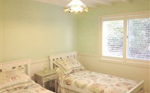 Yahgunyah Cottage - Tourism Caloundra 1