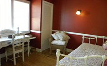 Yahgunyah Cottage - Tourism Caloundra 2