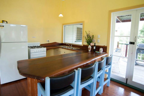 Noosa Avalon Farm Cottages - Tourism Caloundra 6