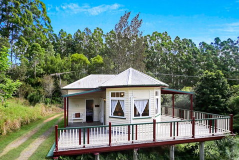 Noosa Avalon Farm Cottages - Tourism Caloundra 17
