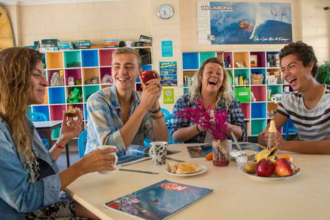 Coolangatta YHA - Kirra Beach, Gold Coast - Tourism Caloundra 2